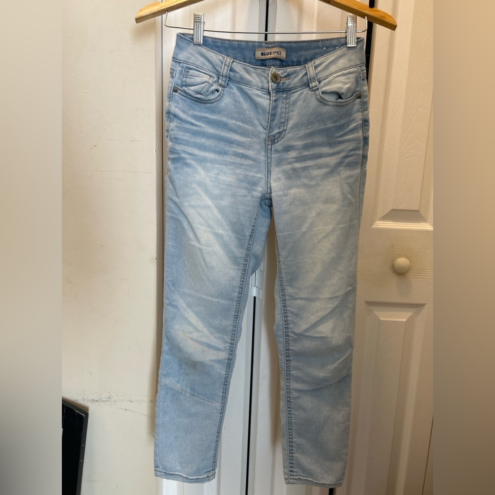 Blue Spice Light Wash Skinny Jeans – Size 3